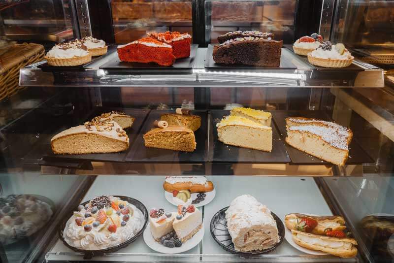 Fresh cakes